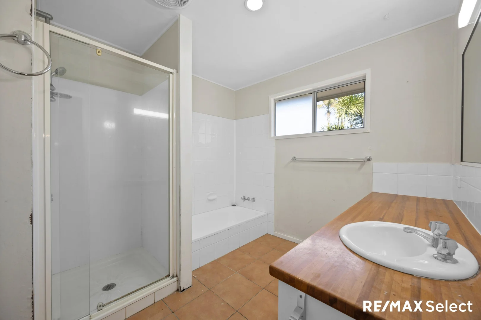 Additional image 8 of 8 Gans Ct, Eimeo QLD 4740