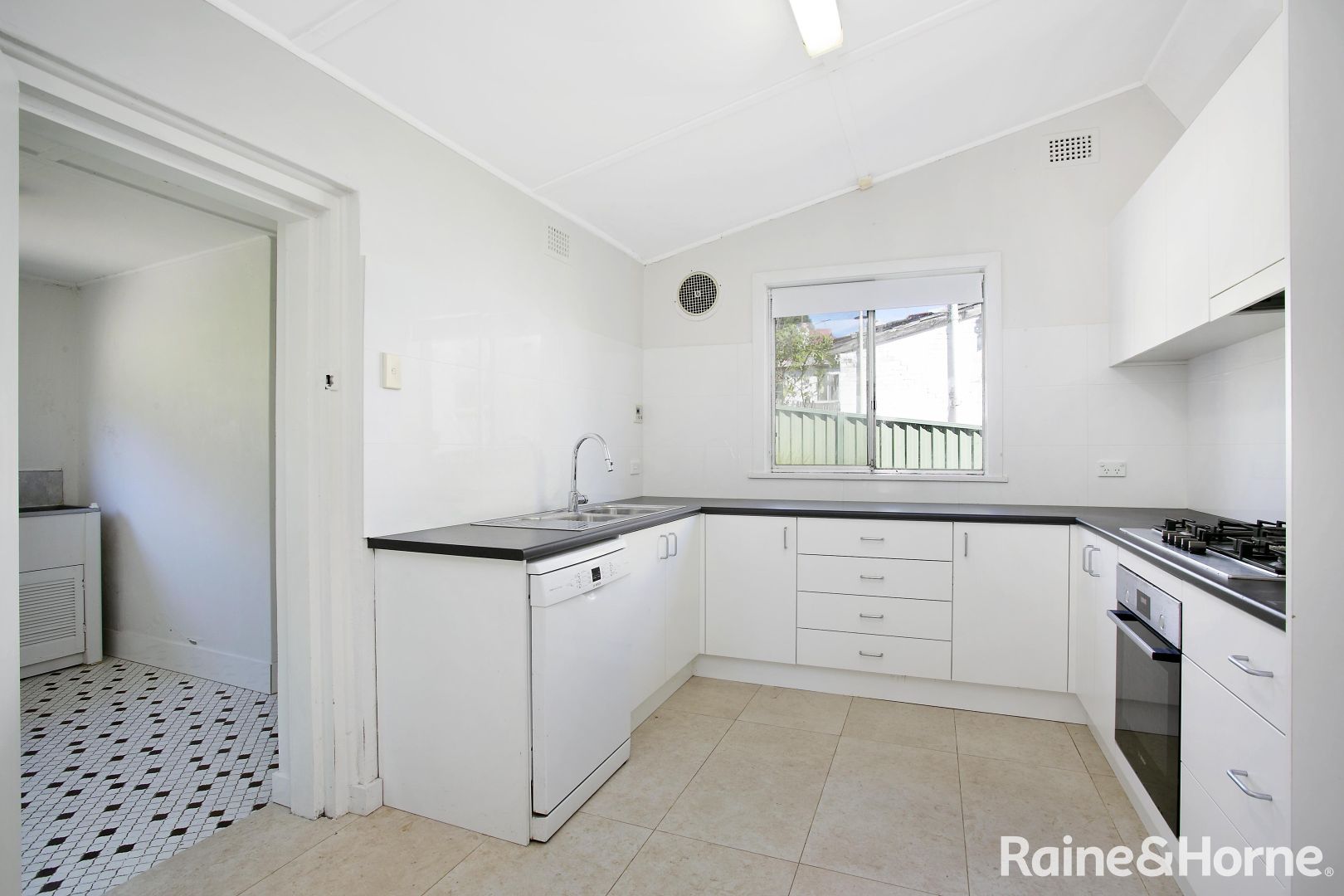 19 Forbes St, Hornsby NSW 2077, Image 1