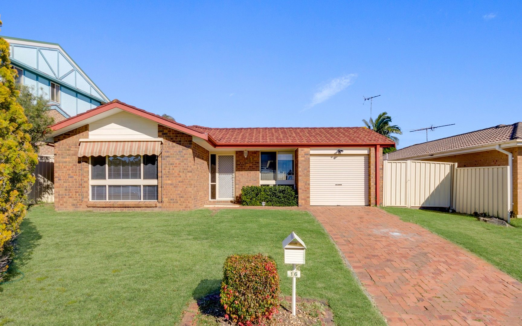 16 Carbasse Crescent, St Helens Park NSW 2560, Image 0