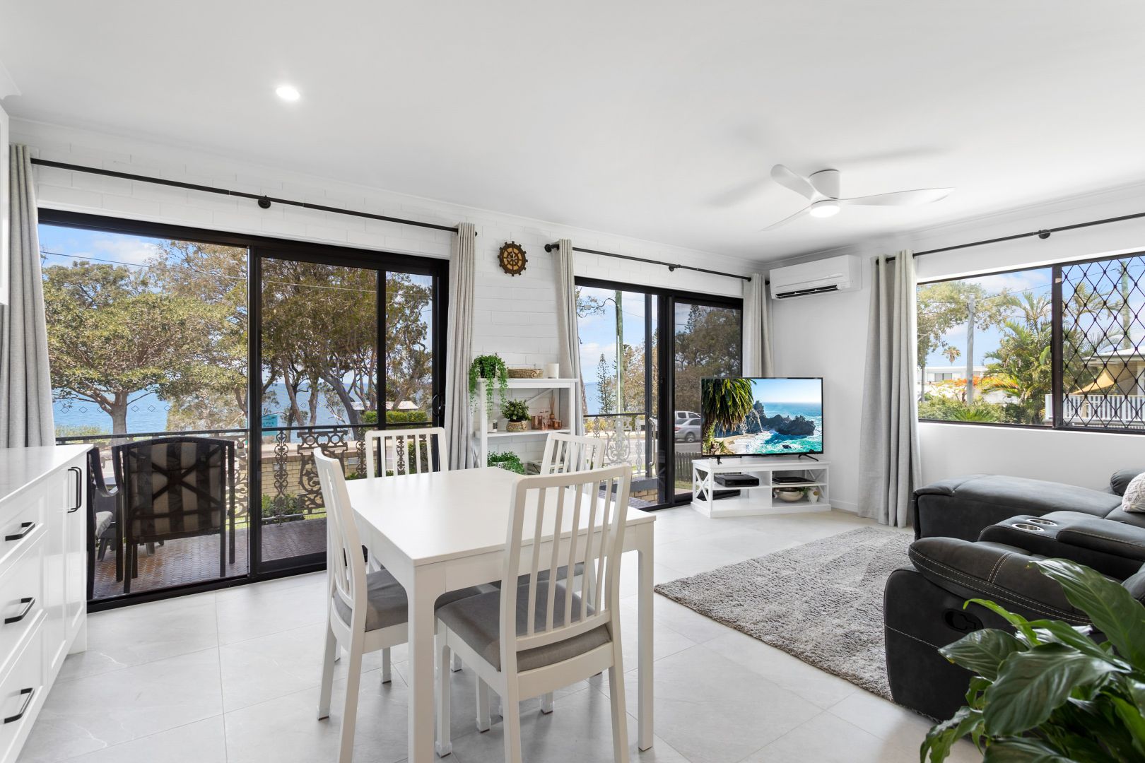 3/45 Whytecliffe Parade, Woody Point QLD 4019, Image 2