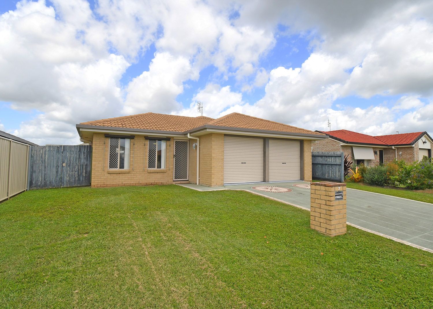 7 Dory Drive, Point Vernon QLD 4655