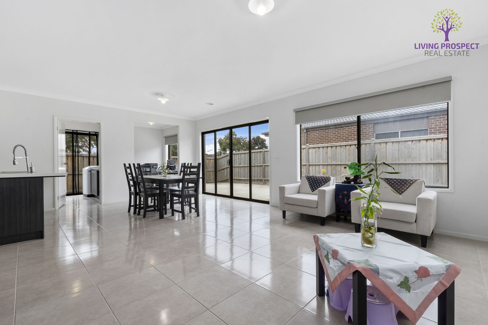 41 Seagrass Crescent, Point Cook VIC 3030, Image 2