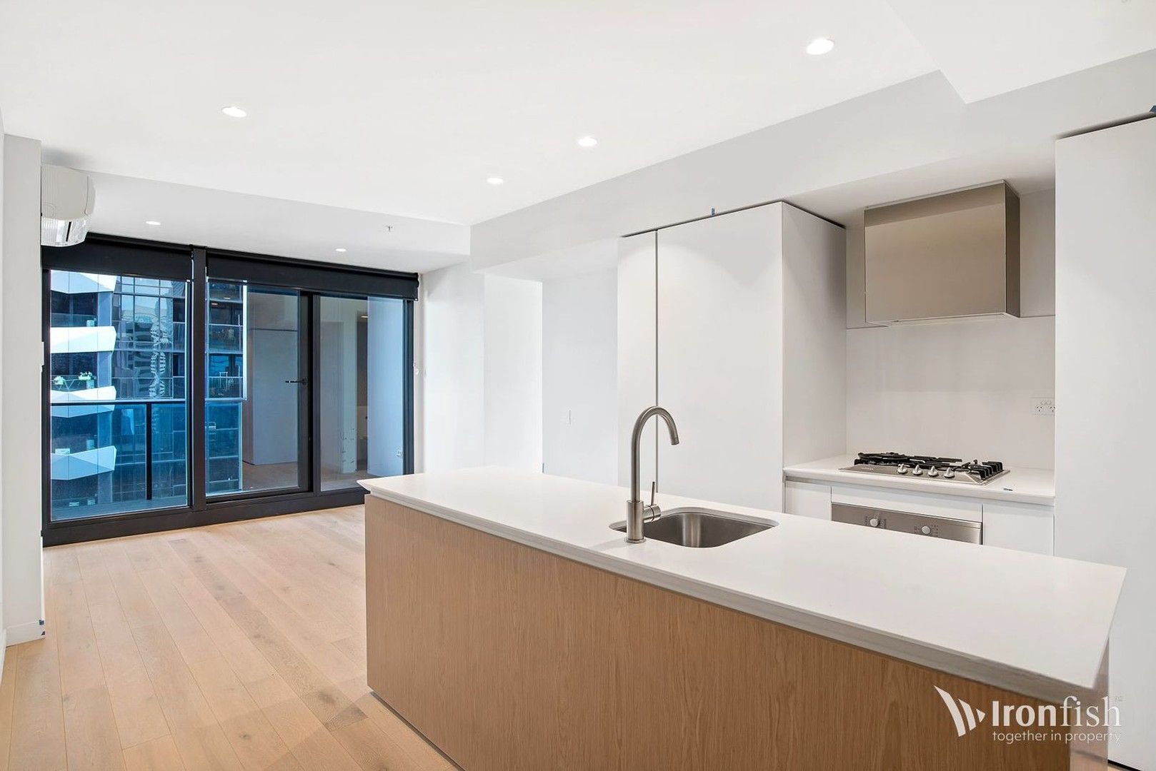 2 bedrooms Apartment / Unit / Flat in 2810/135 A'Beckett Street MELBOURNE VIC, 3000