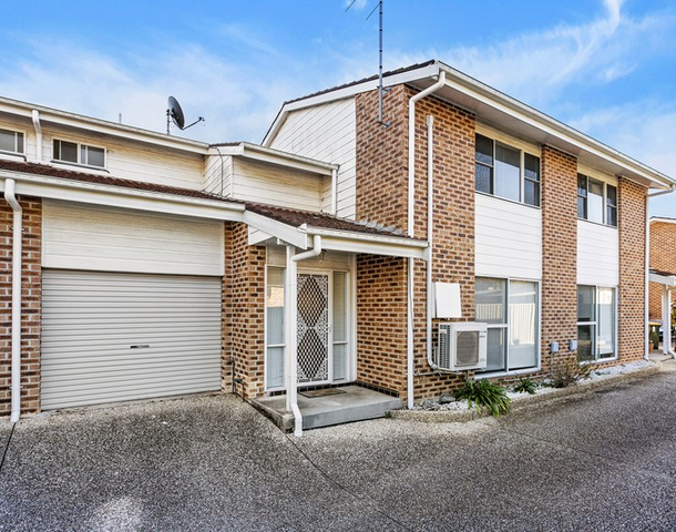 4/14 The Avenue , Corrimal NSW 2518