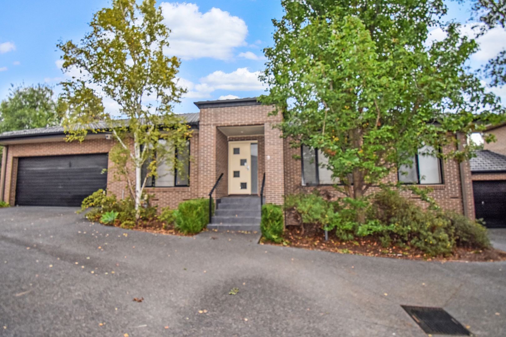 3 bedrooms Apartment / Unit / Flat in 3/49 Leslie Street DONVALE VIC, 3111
