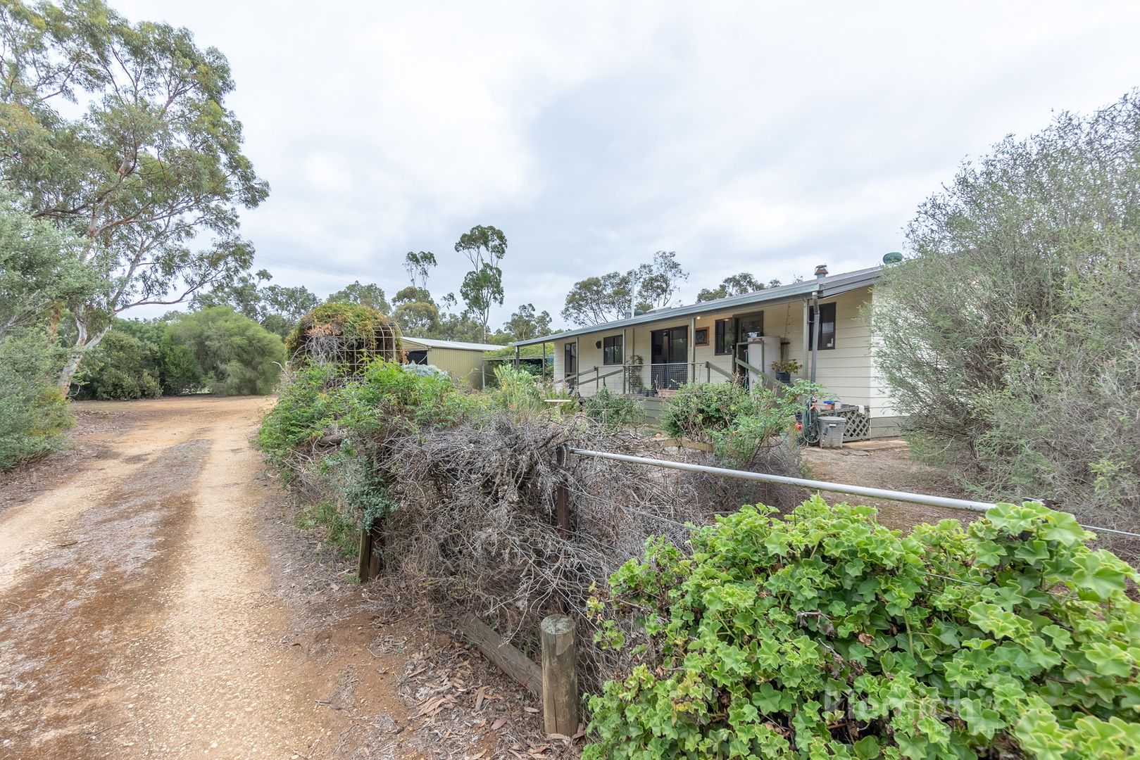 9 Albion Drive, Strathalbyn SA 5255, Image 2