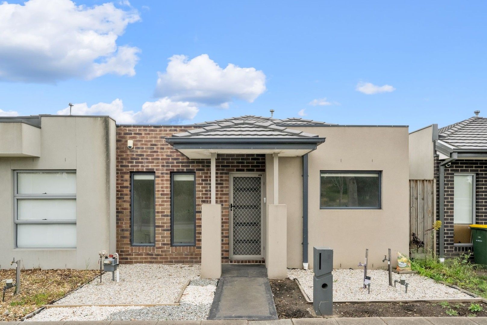 3 bedrooms House in 881 Edgars Road EPPING VIC, 3076