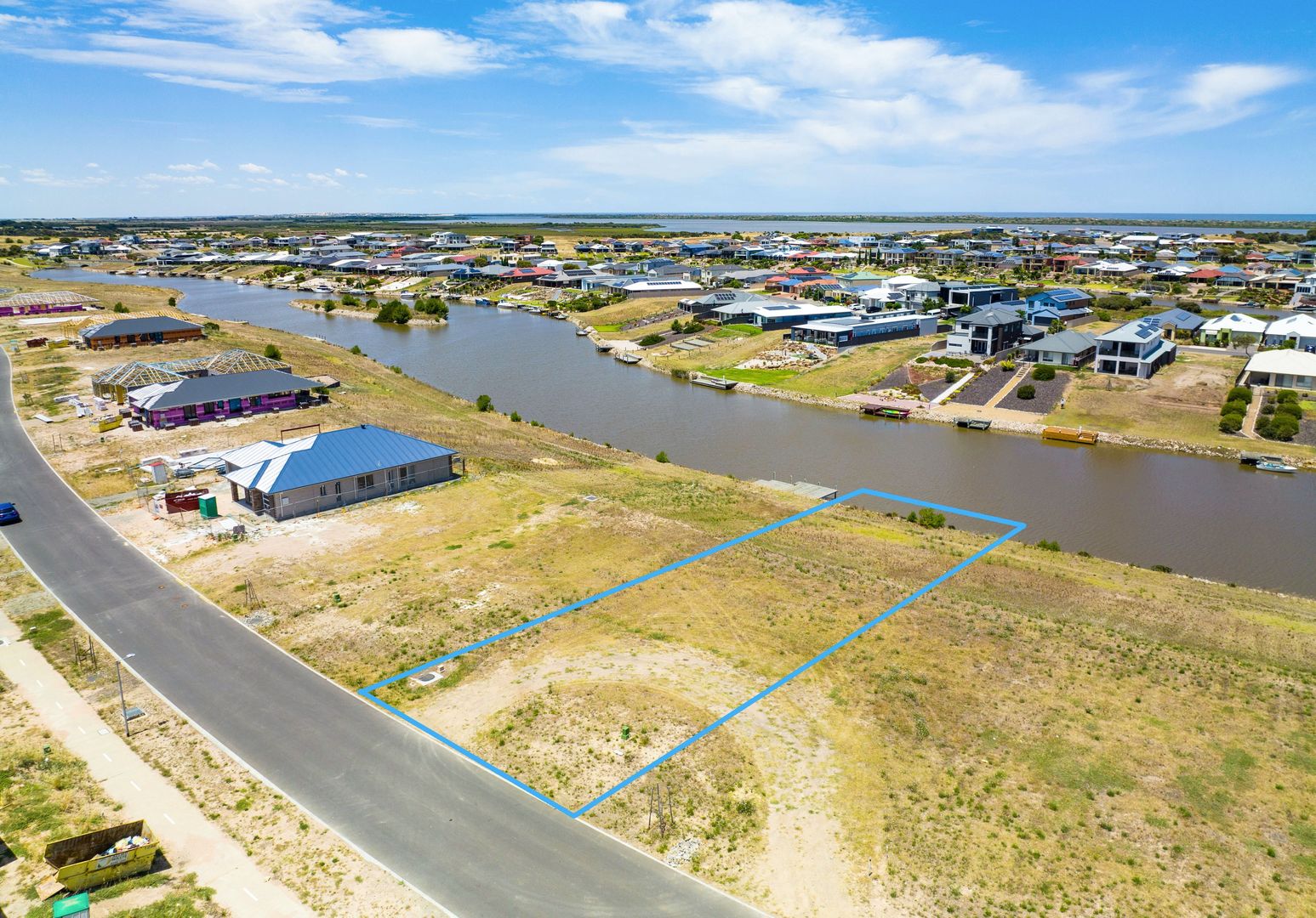(Lot 8042) 75 Victoria Parade, Hindmarsh Island SA 5214 Domain