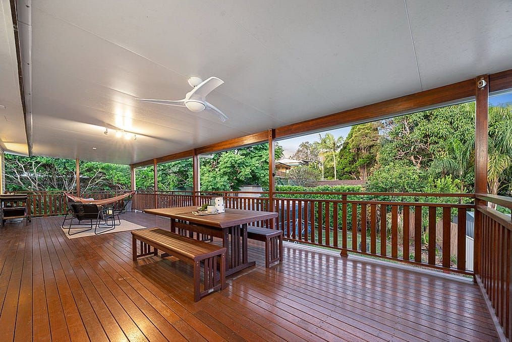3 bedrooms House in 17 Carawatha Avenue FERNY HILLS QLD, 4055