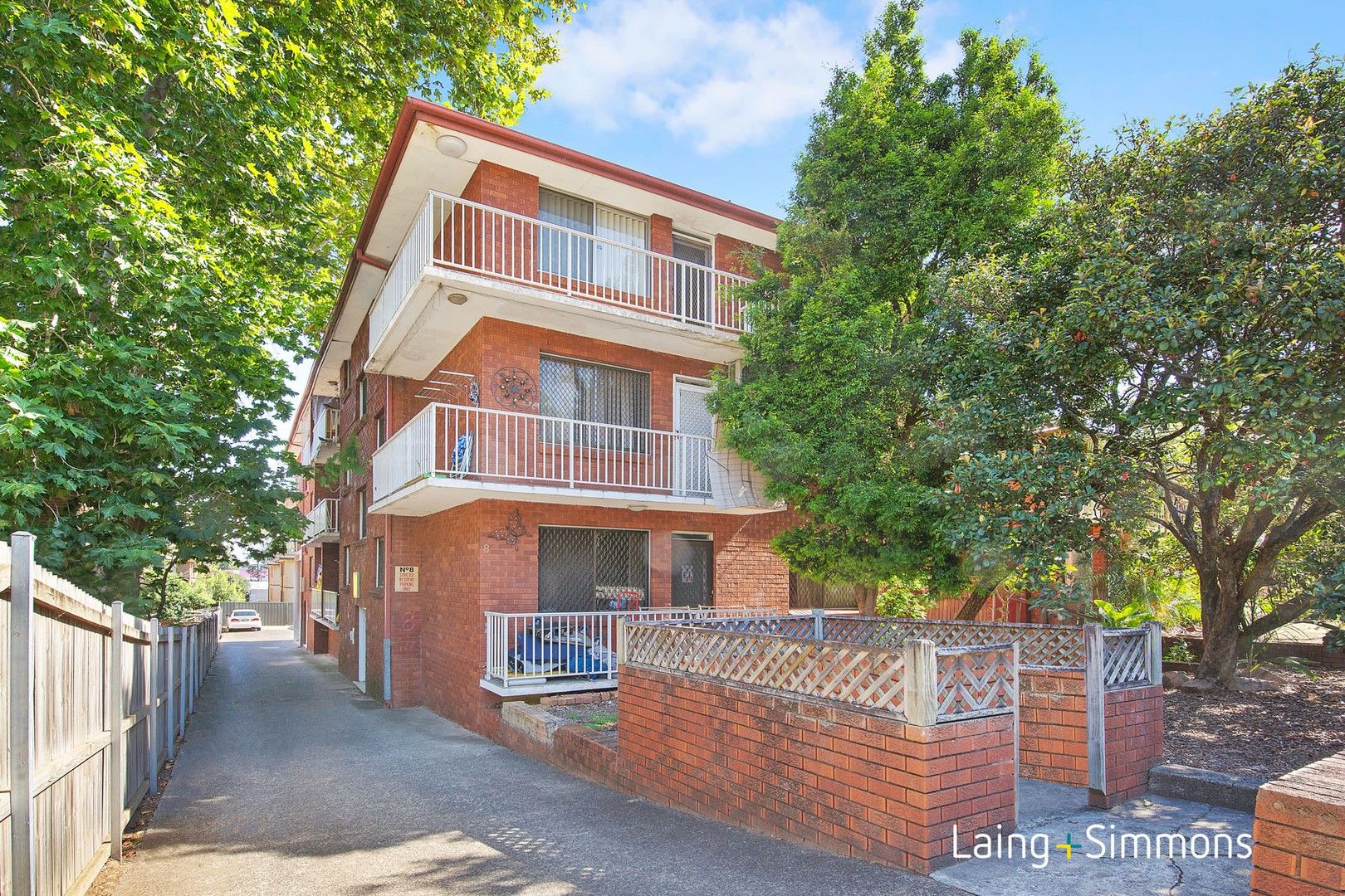 2 bedrooms Apartment / Unit / Flat in 7/8 Allen Street HARRIS PARK NSW, 2150