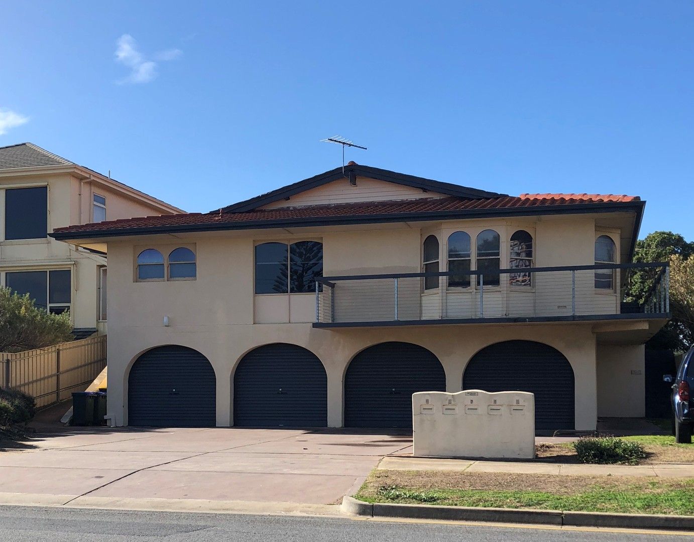 2 bedrooms Apartment / Unit / Flat in 1/122 Seaview Road HENLEY BEACH SOUTH SA, 5022