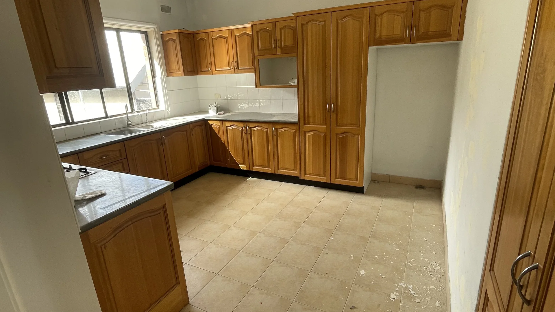 Additional image 3 of 16 Cahill St, Beverly Hills NSW 2209