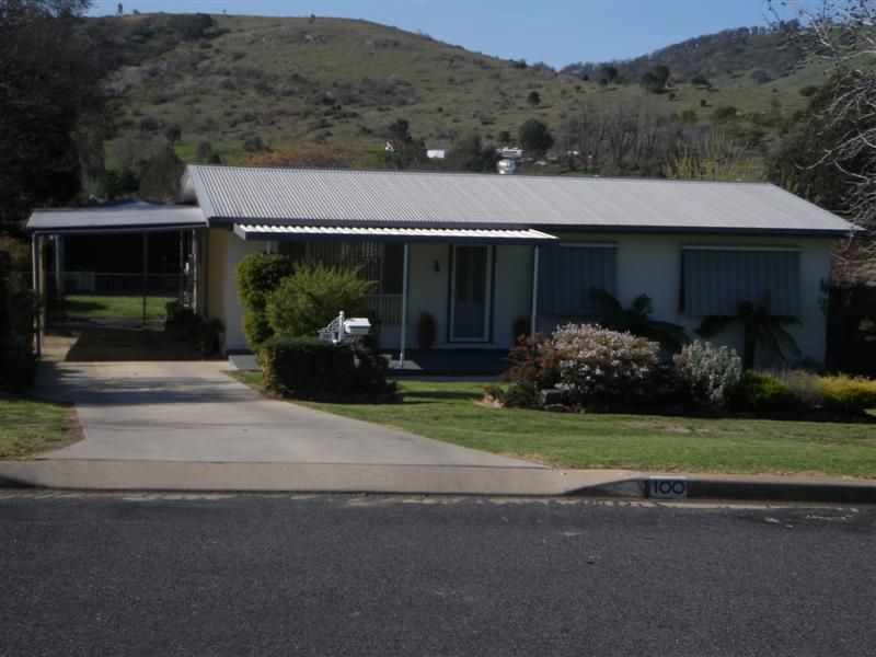 104 Lockhart Street, Adelong NSW 2729, Image 0