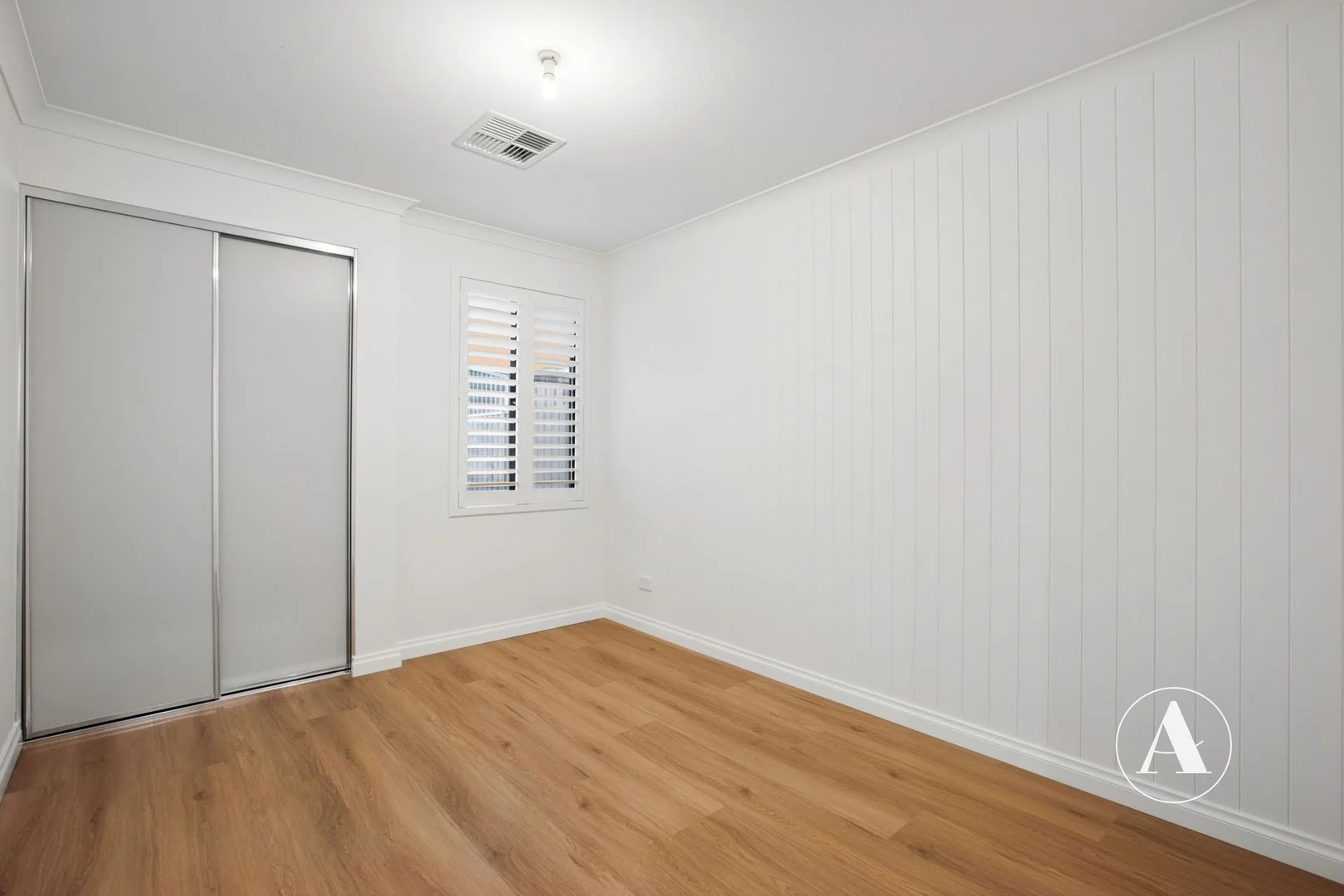 Additional image 16 of 4 Oaklawn Street, Hilbert WA 6112