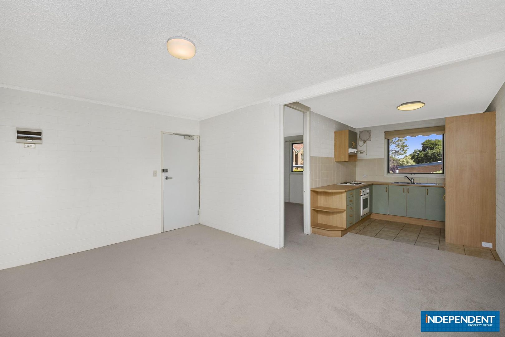 2/4 Keith Street, Scullin ACT 2614, Image 1