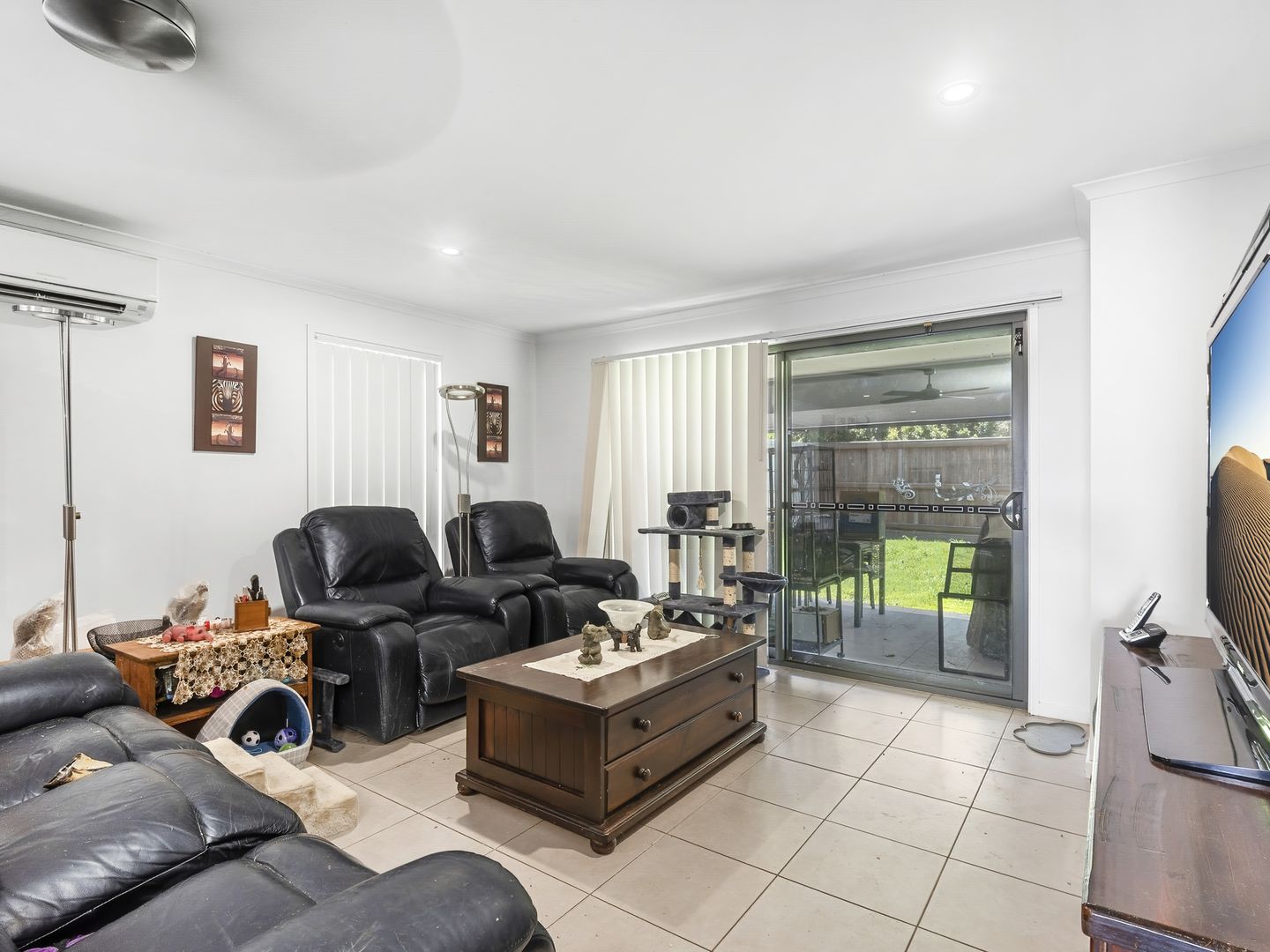 18 Ochre Cres, Caloundra West QLD 4551, Image 2