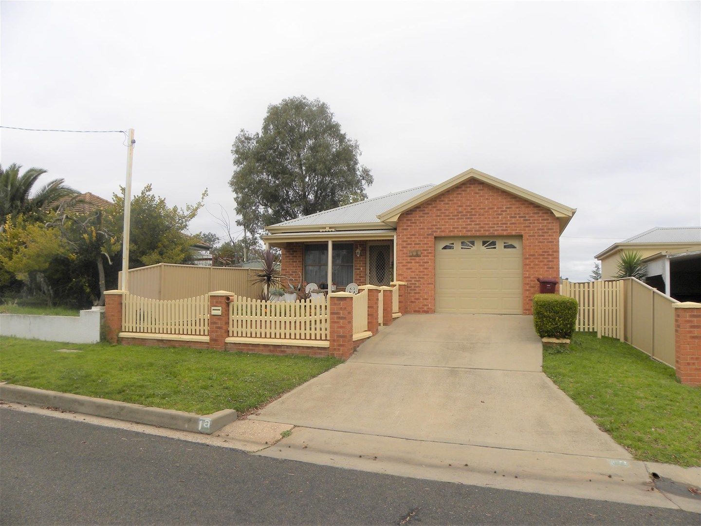 1A ARGOON STREET, Cowra NSW 2794, Image 2