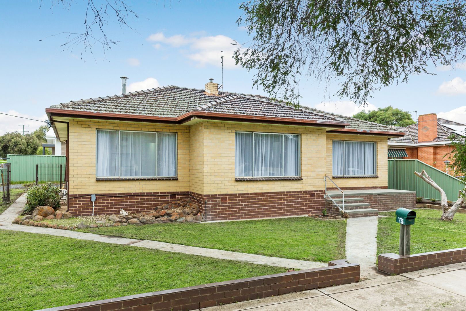 75 Lockwood Road, Kangaroo Flat Property History & Address Research