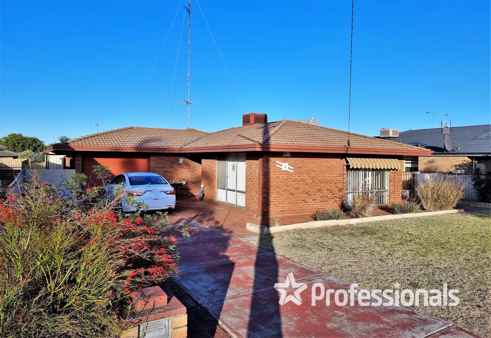 3 bedrooms House in 4 Martin Street EAST BUNBURY WA, 6230