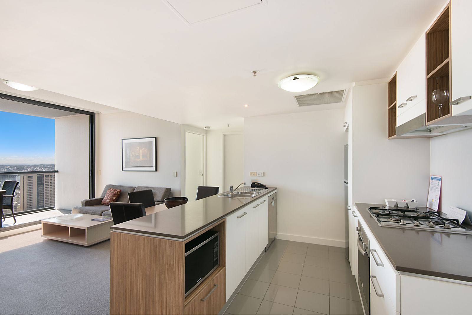 4005/128 Charlotte Street, Brisbane City QLD 4000, Image 2