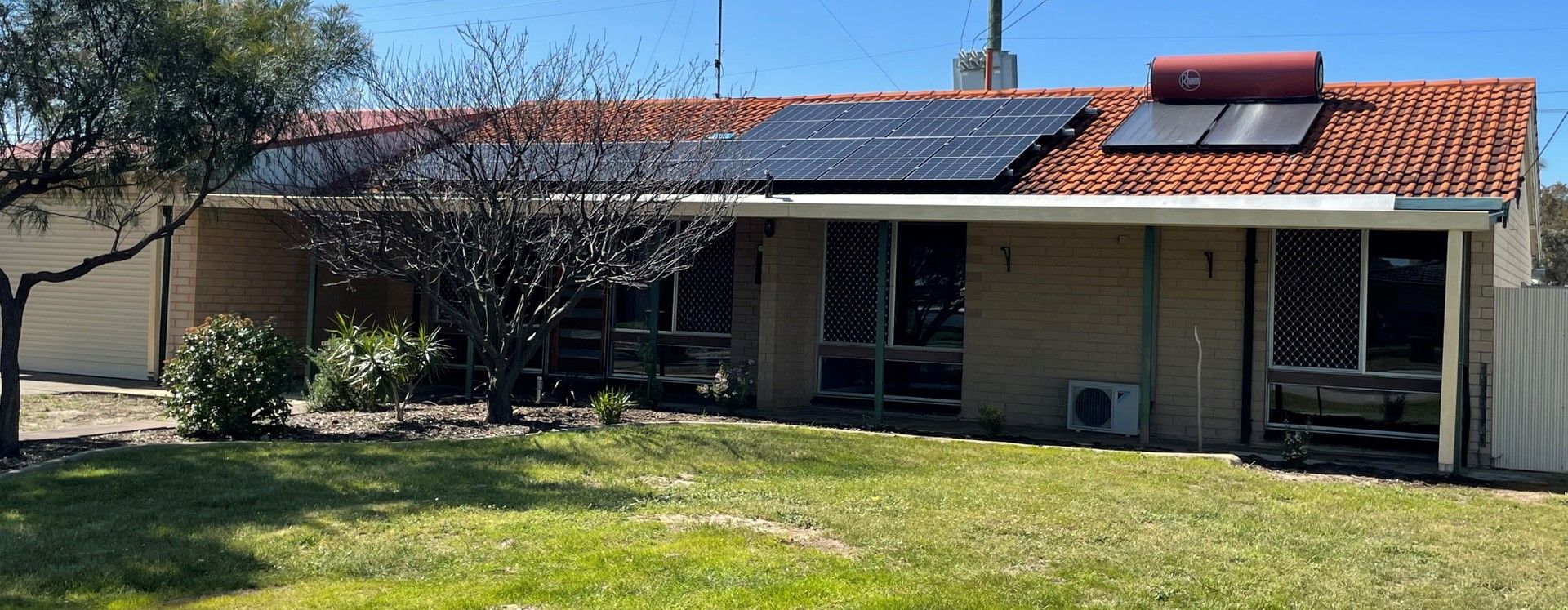 4 bedrooms House in 6 Tea Tree Place PINJARRA WA, 6208