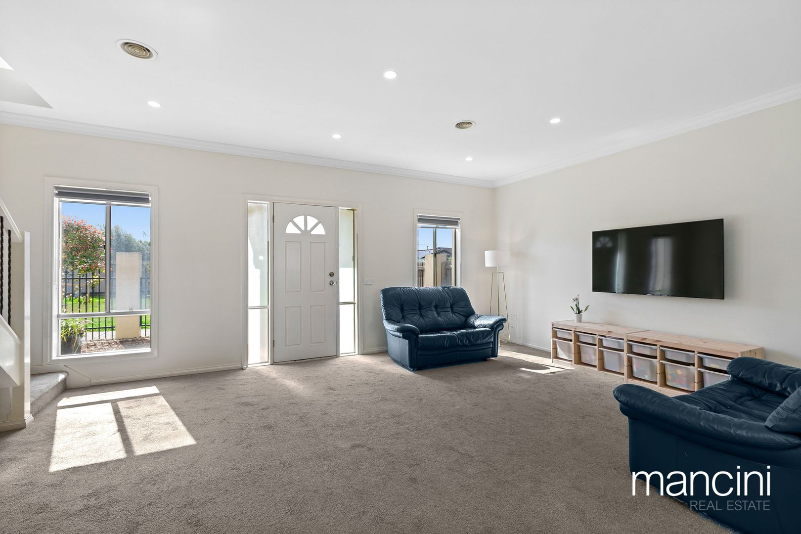 18/11 Harrison Court, Altona Meadows VIC 3028, Image 2