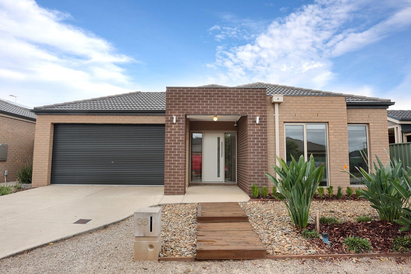 36 Goodenia Way, Caroline Springs VIC 3023, Image 2