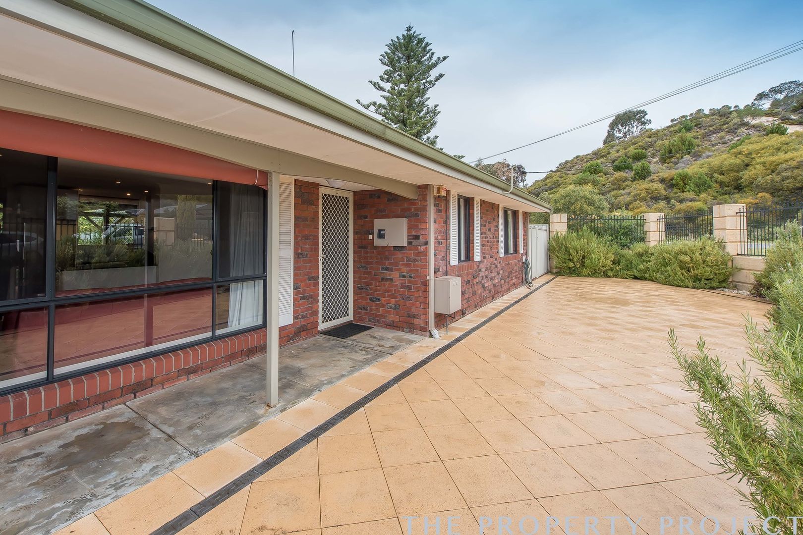 4 Cawarra Crescent, Craigie WA 6025, Image 2