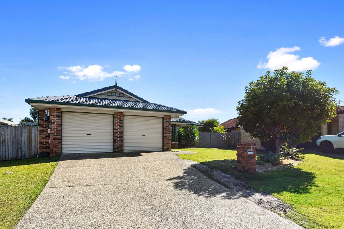 17 Rosslare Street, Caloundra West QLD 4551, Image 0