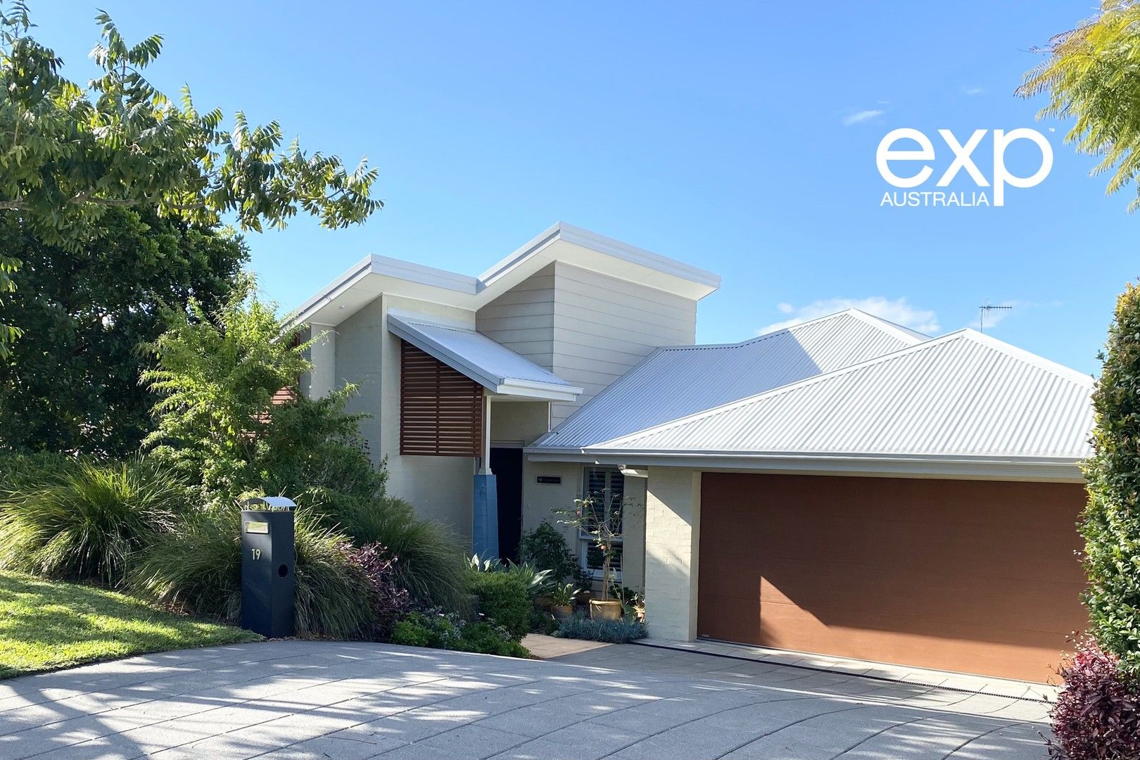 19 Figtree Bay Drive, Kincumber Property History & Address Research