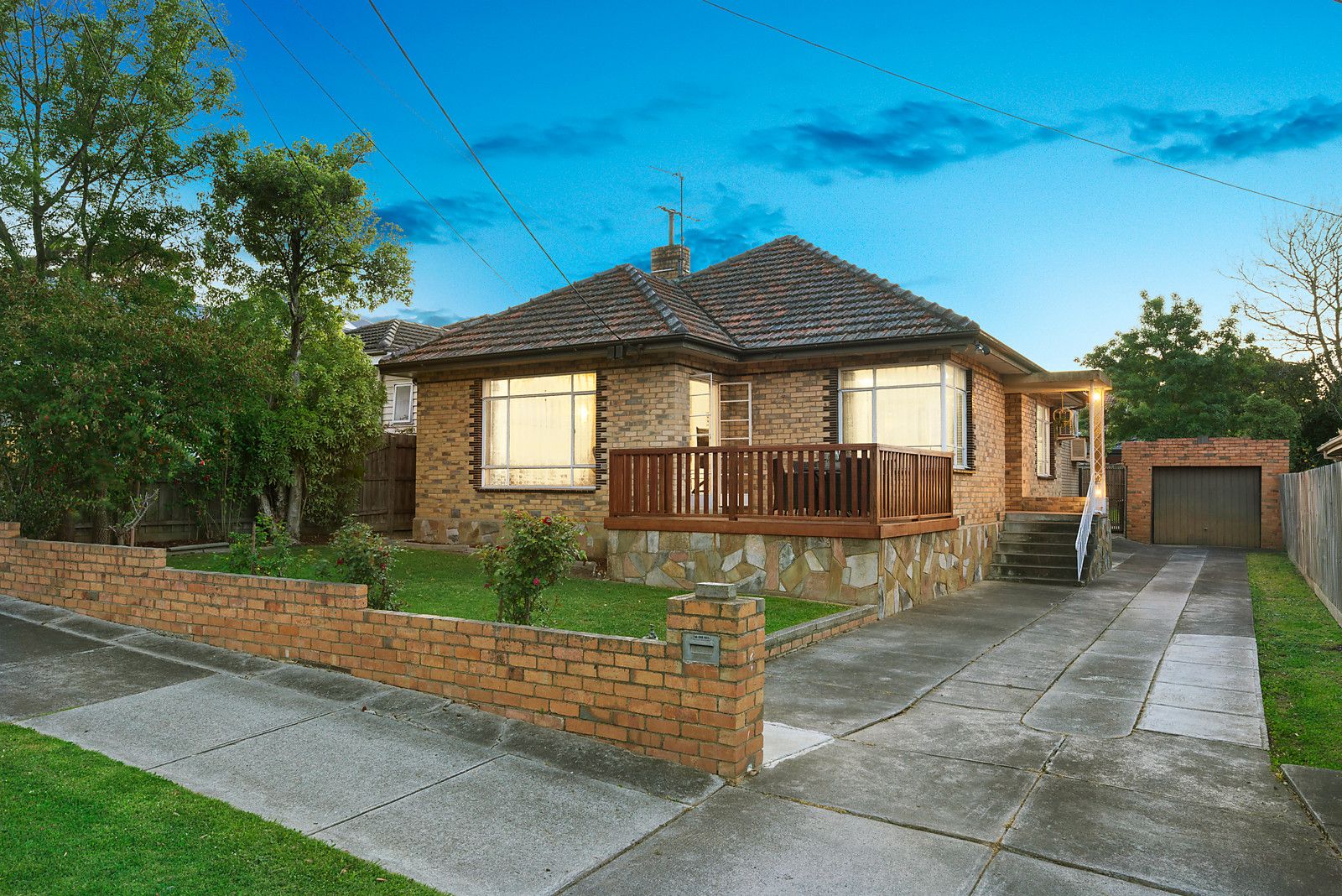 18 Peter Avenue, Blackburn North VIC 3130