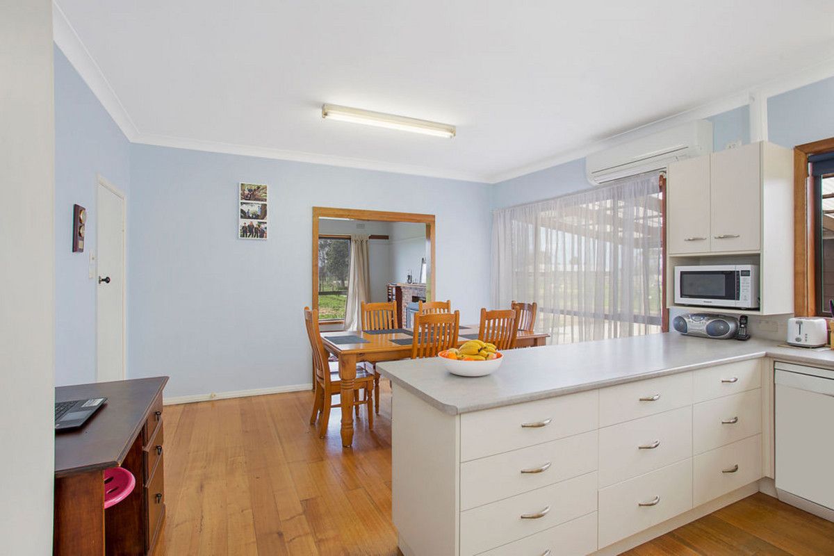 470 Cobden - Warrnambool Road, Elingamite VIC 3266, Image 2