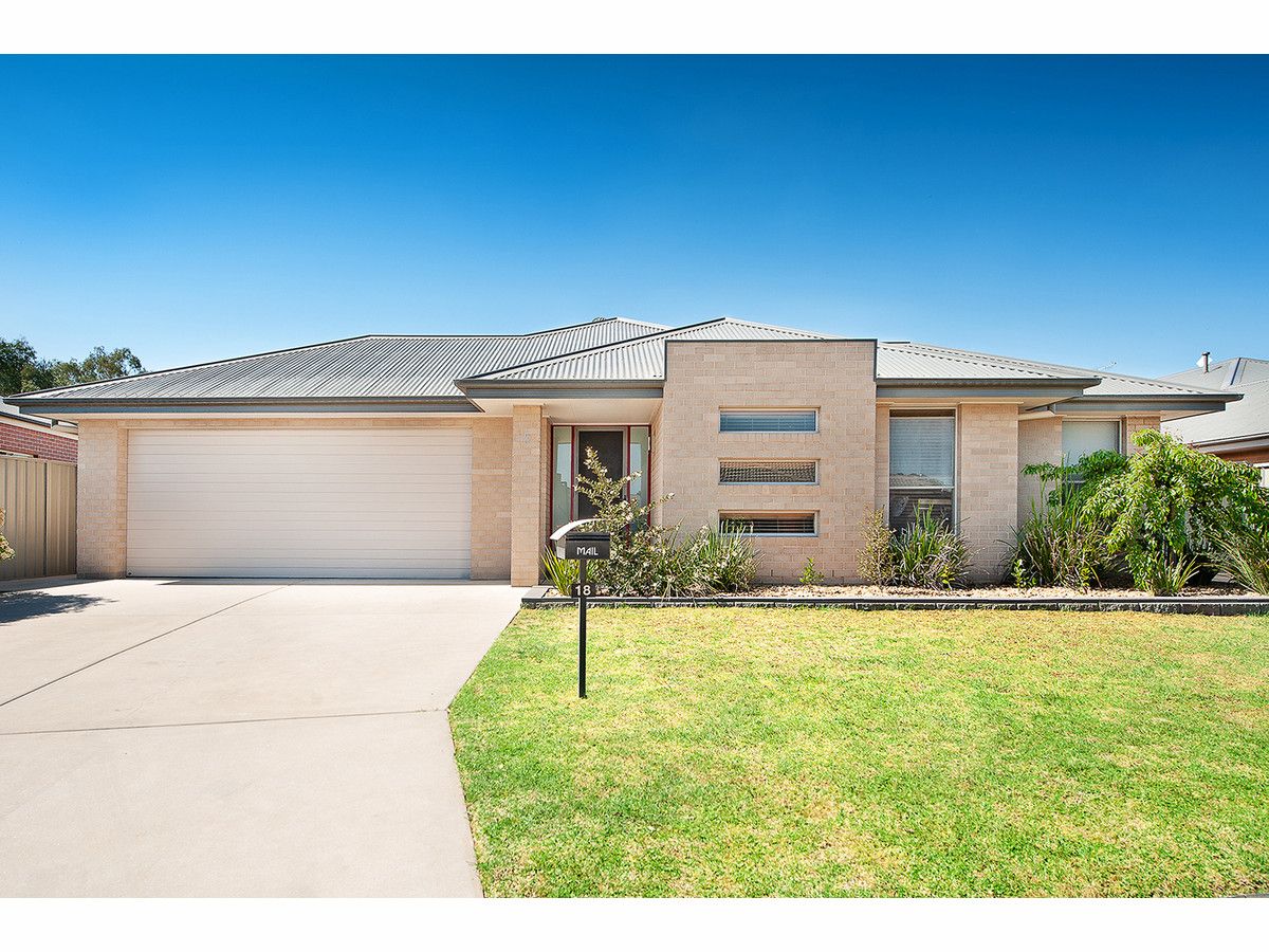 18 Harvard Place, Thurgoona NSW 2640