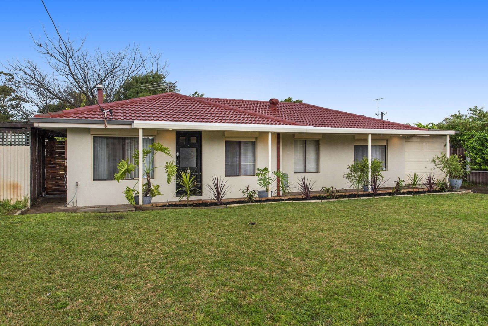 20 Jindarra Close, Cooloongup WA 6168, Image 0