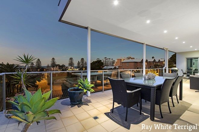 Picture of 2/18 Campbell Crescent, TERRIGAL NSW 2260