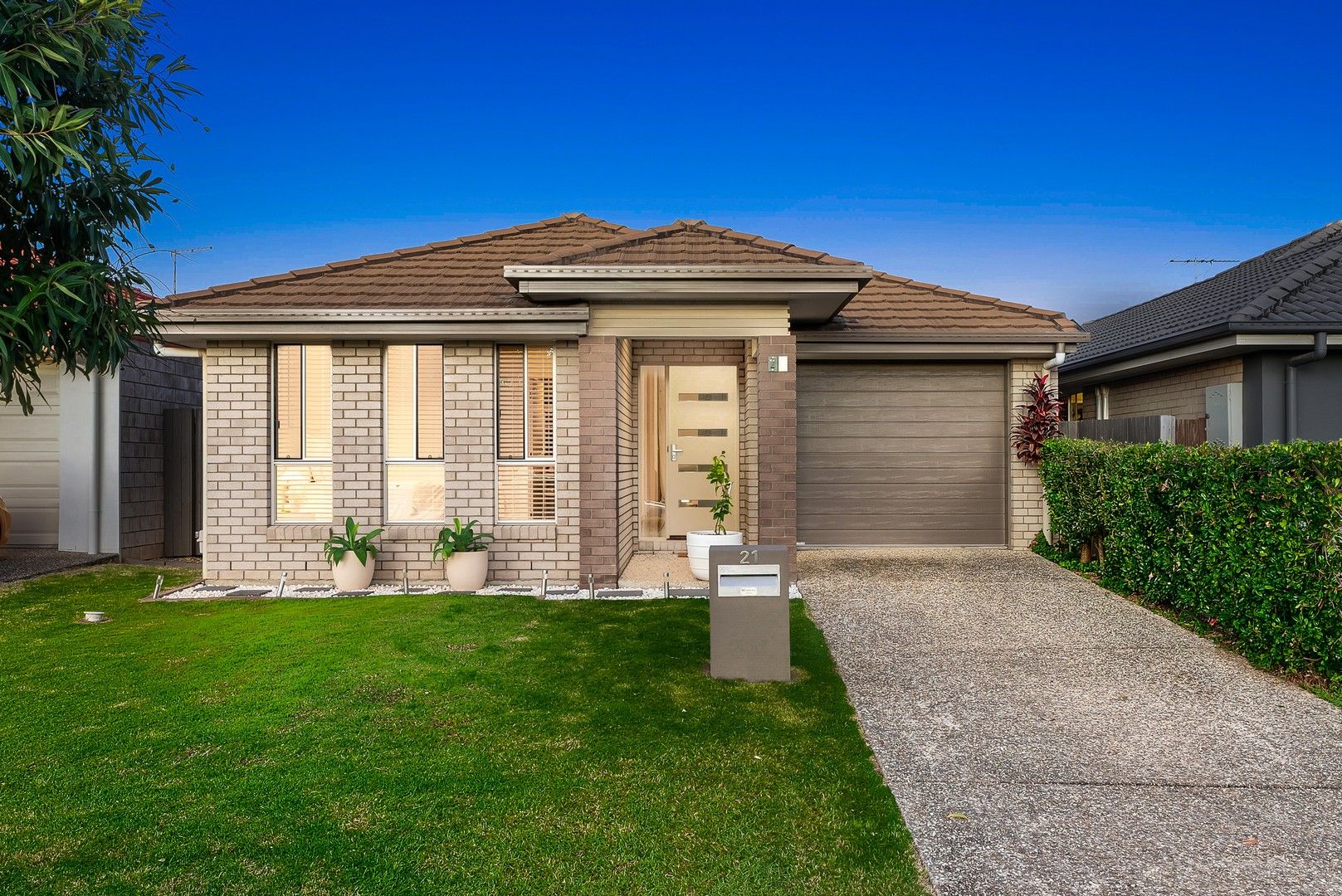 3 bedrooms House in 21 Dickson Crescent NORTH LAKES QLD, 4509