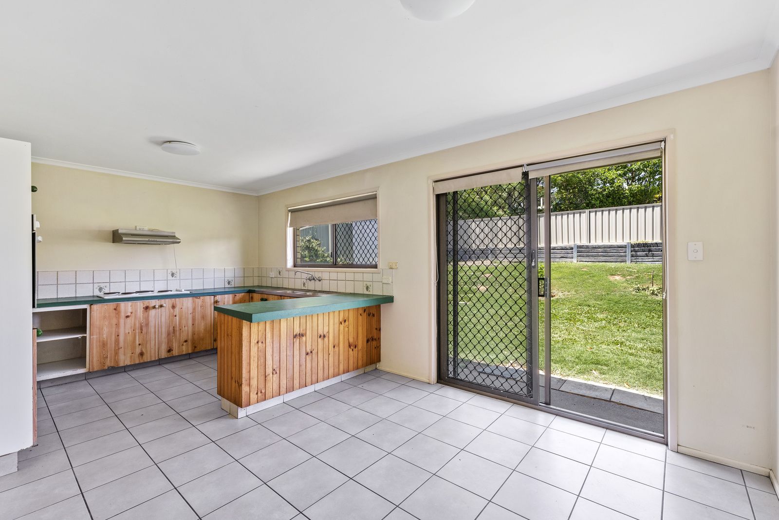 14 Canterbury Street, Alexandra Hills QLD 4161, Image 2