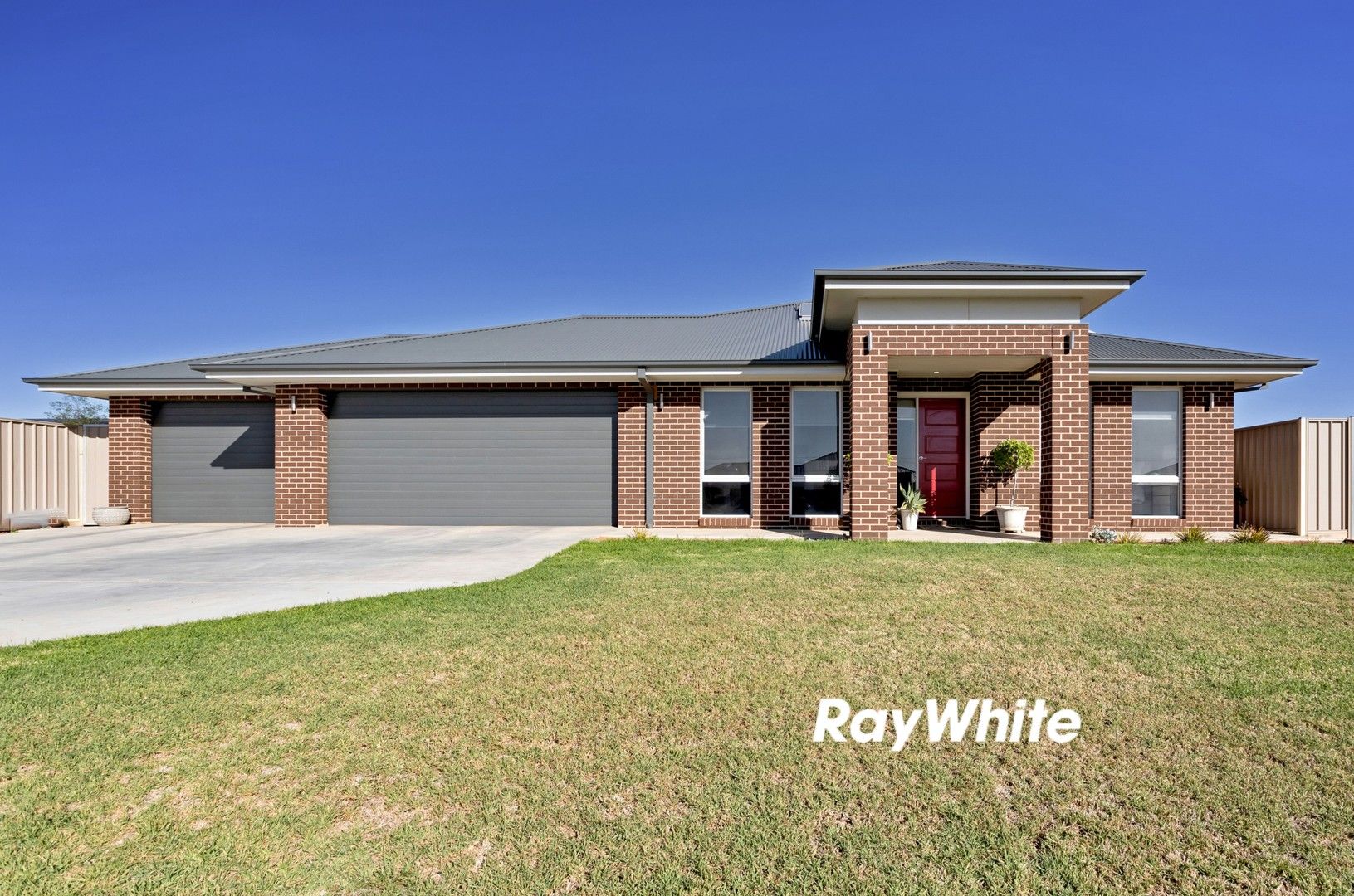 4 bedrooms House in 9 Henrys Run Drive MILDURA VIC, 3500