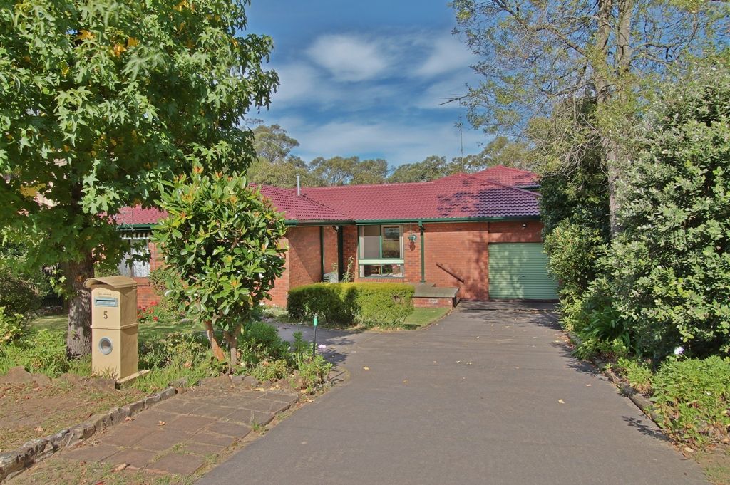 5 Fern Avenue, Hazelbrook NSW 2779, Image 0