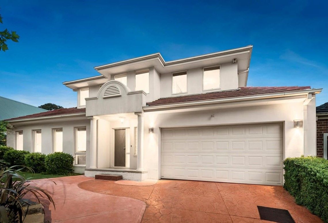4 bedrooms House in 62 Nottingham Street GLEN WAVERLEY VIC, 3150