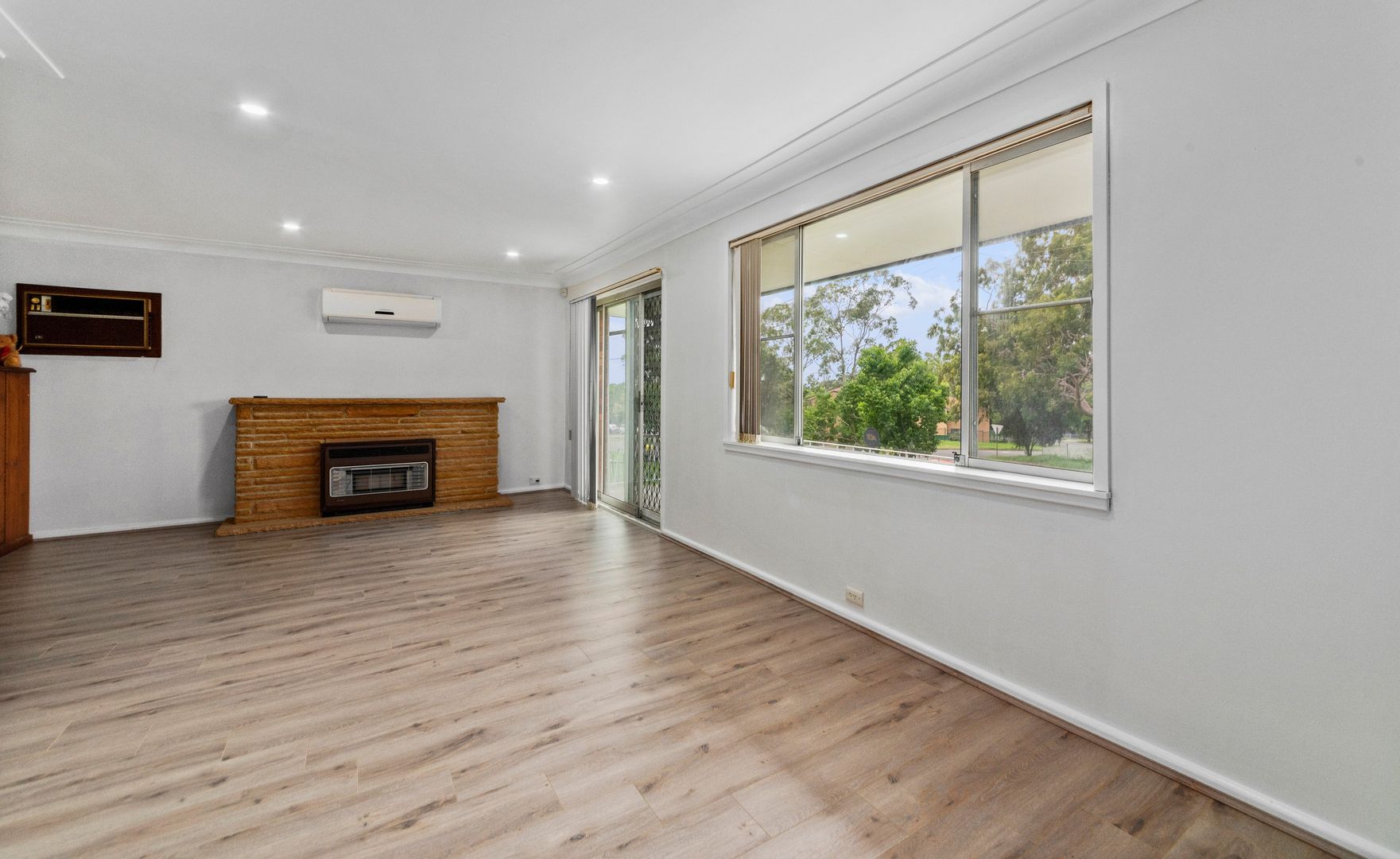 69 St Johns Road, Bradbury NSW 2560 House For Rent 650 Domain