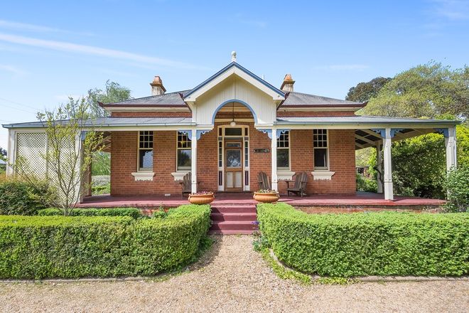 Picture of 34 Crowson Street, MILLTHORPE NSW 2798