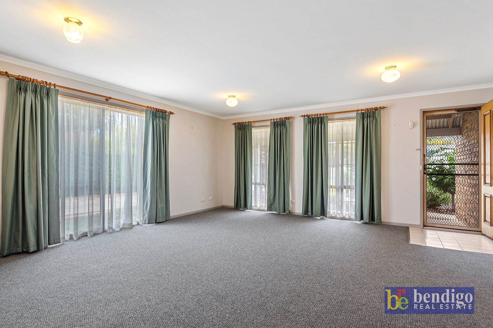 1/79 Aspinall Street, Golden Square VIC 3555, Image 2