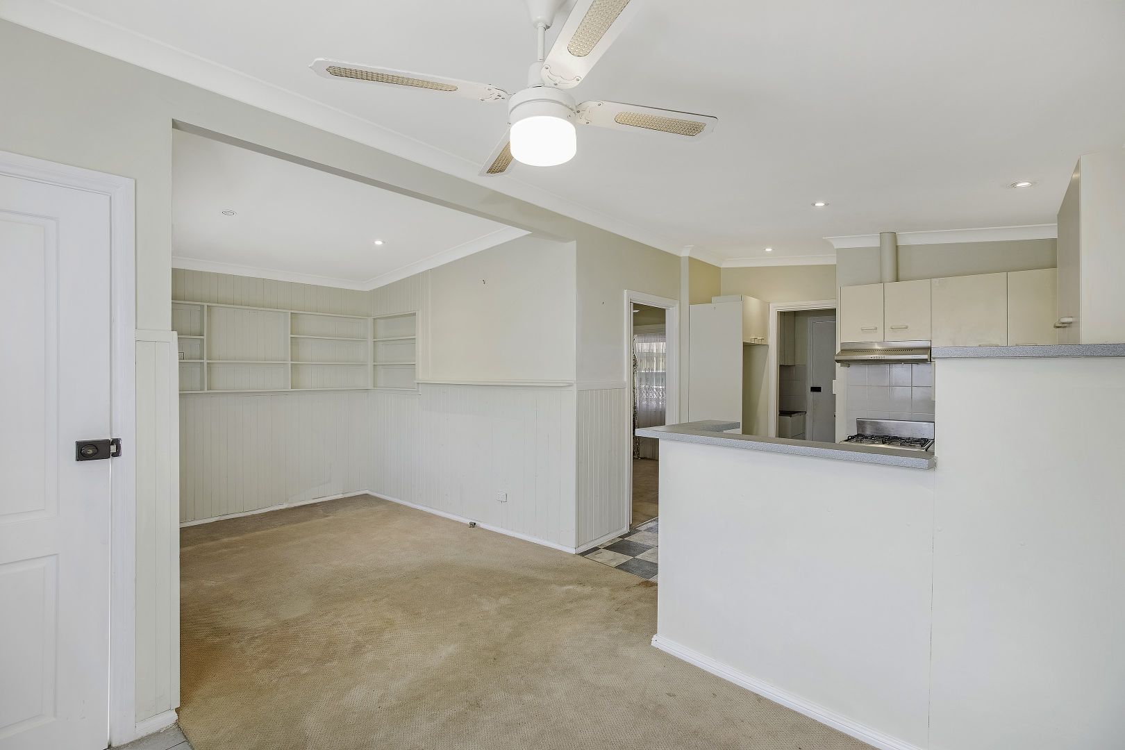 42 First Avenue, Green Point NSW 2251, Image 2
