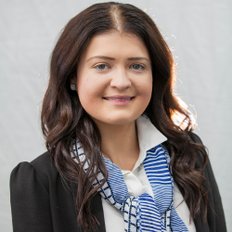 Stephanie Pretti, Sales representative