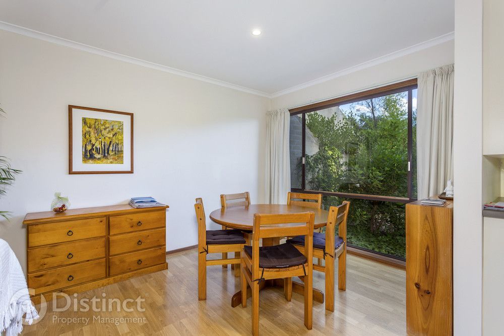 96 Bourne Street, Cook ACT 2614, Image 2