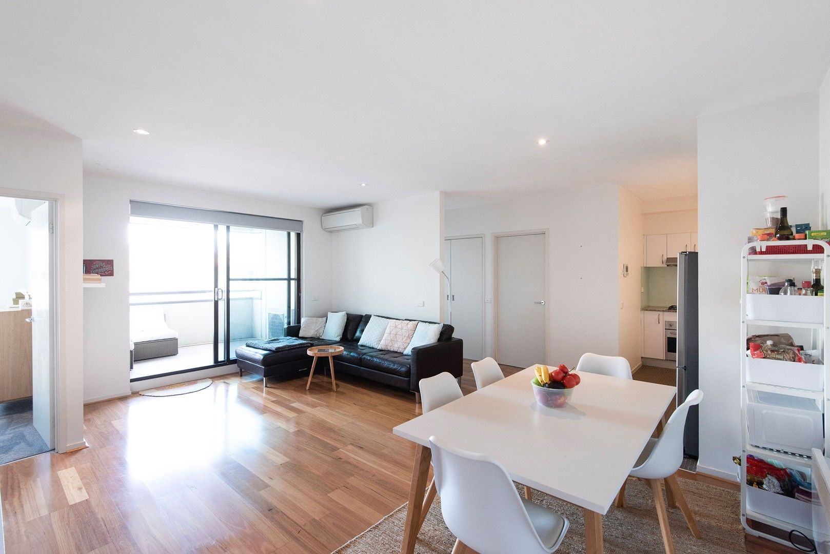 2 bedrooms Apartment / Unit / Flat in 16/174 Esplanade East PORT MELBOURNE VIC, 3207