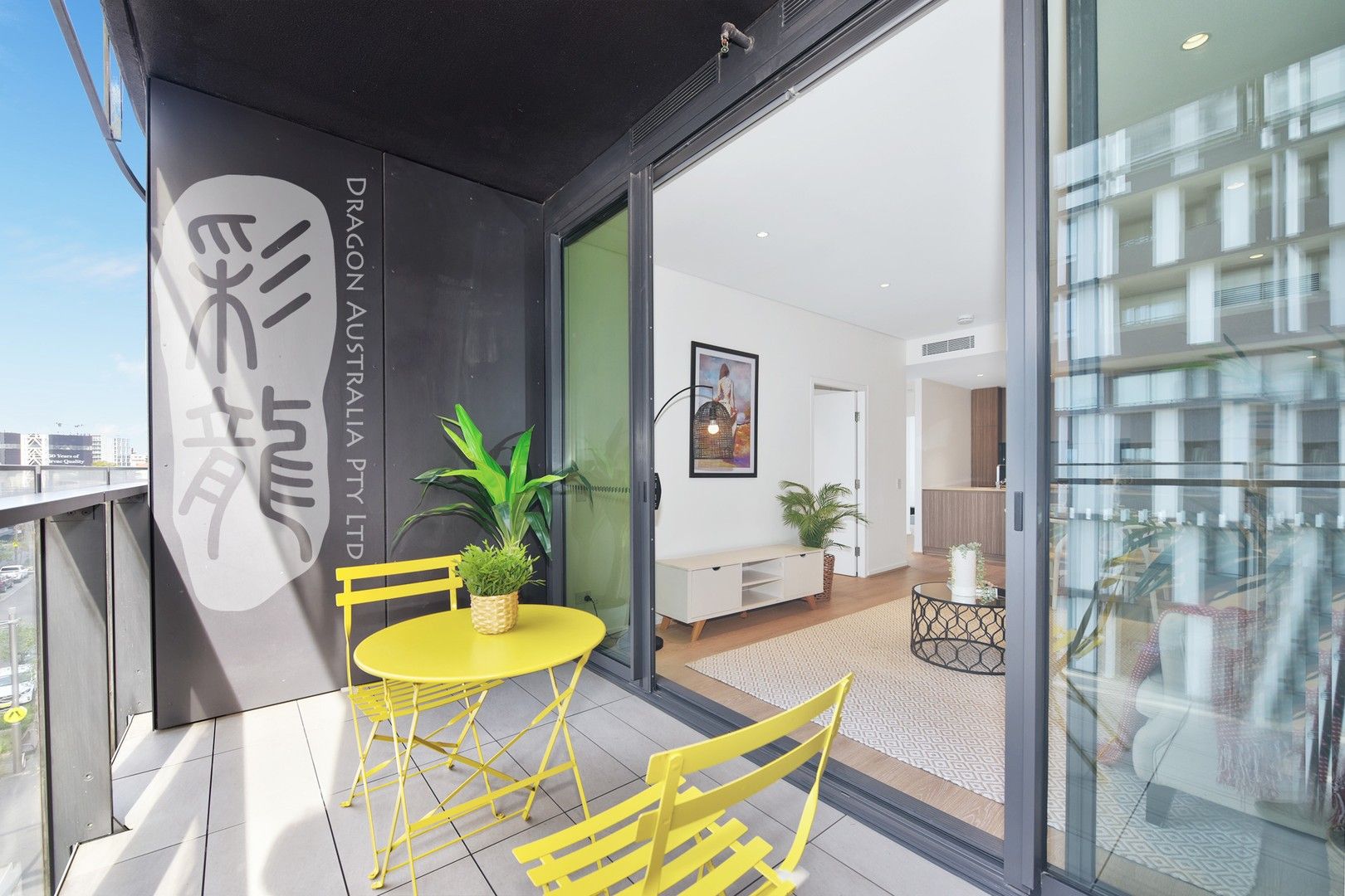 3 bedrooms Apartment / Unit / Flat in 510/301 - 303 Botany Road ZETLAND NSW, 2017