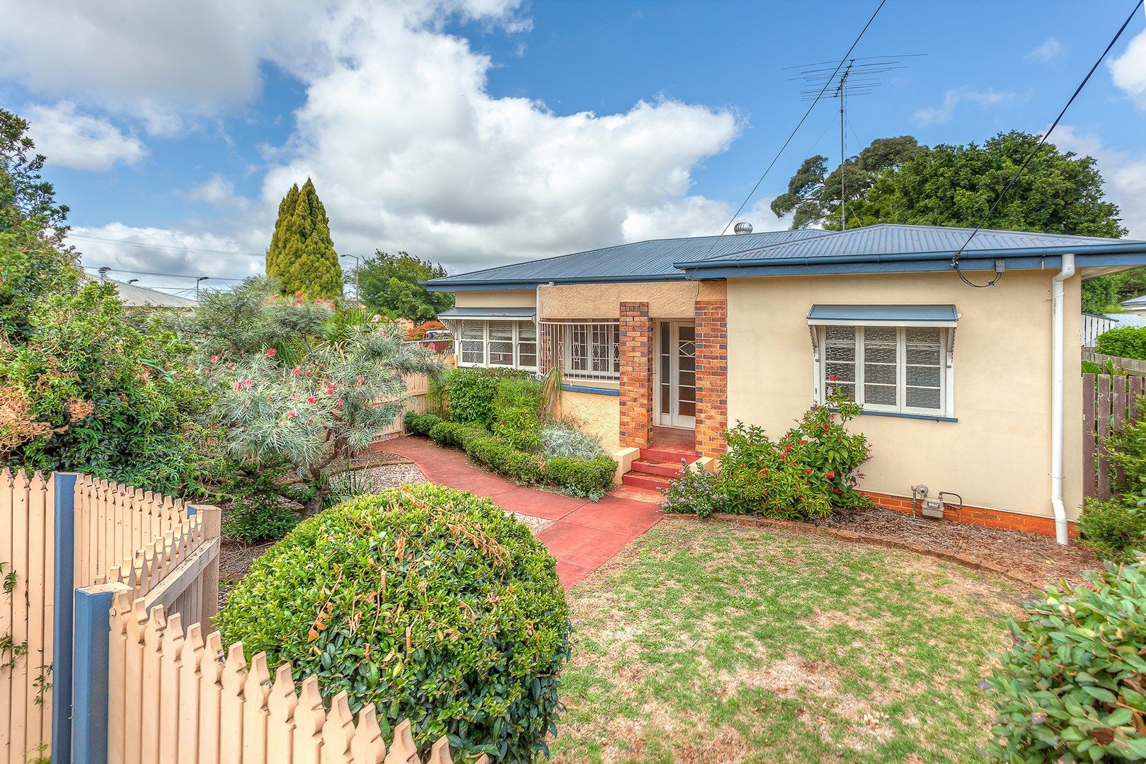 136 Holberton Street, Newtown QLD 4350, Image 0