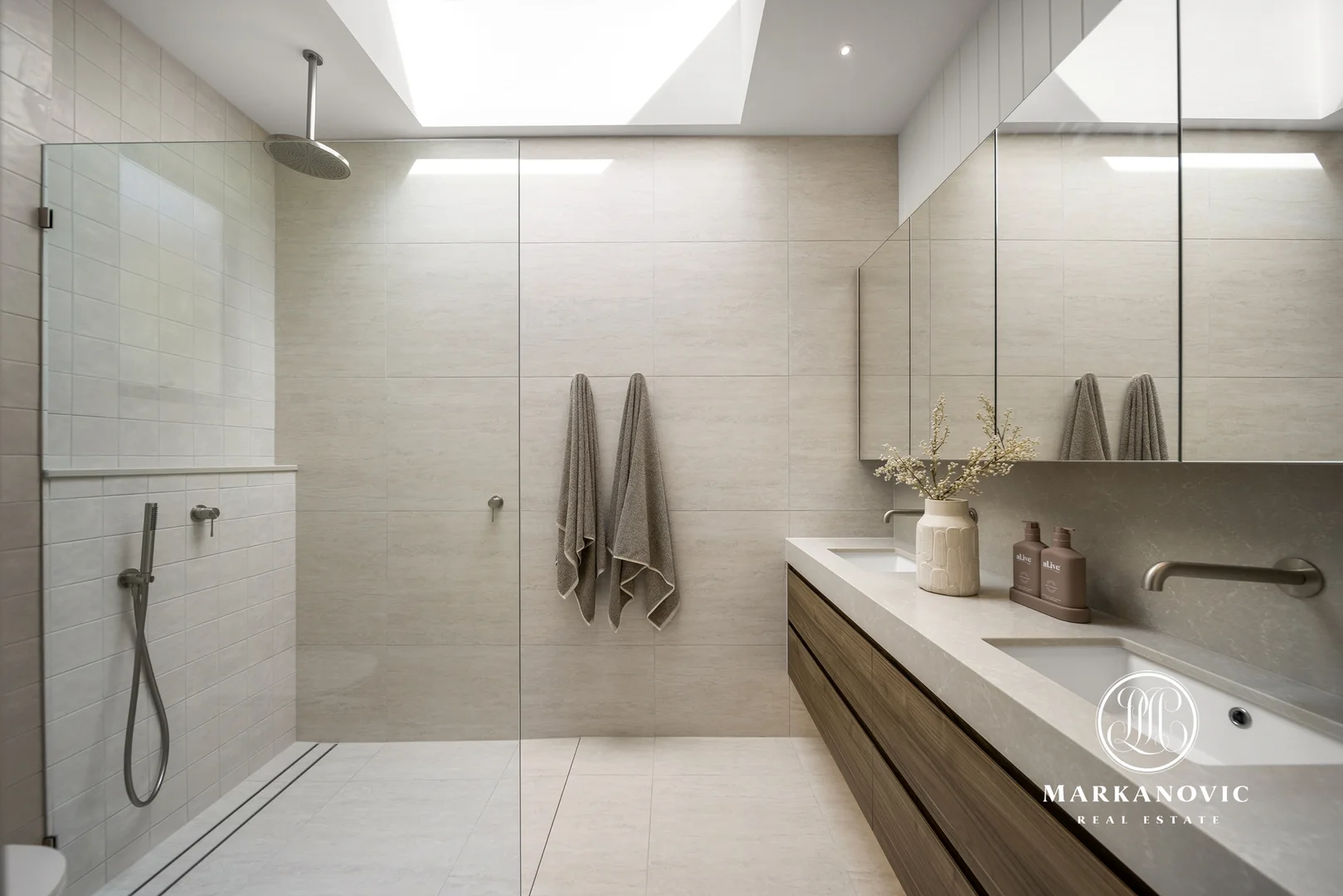 Additional image 22 of 2A Jan Street, Noosa Heads QLD 4567